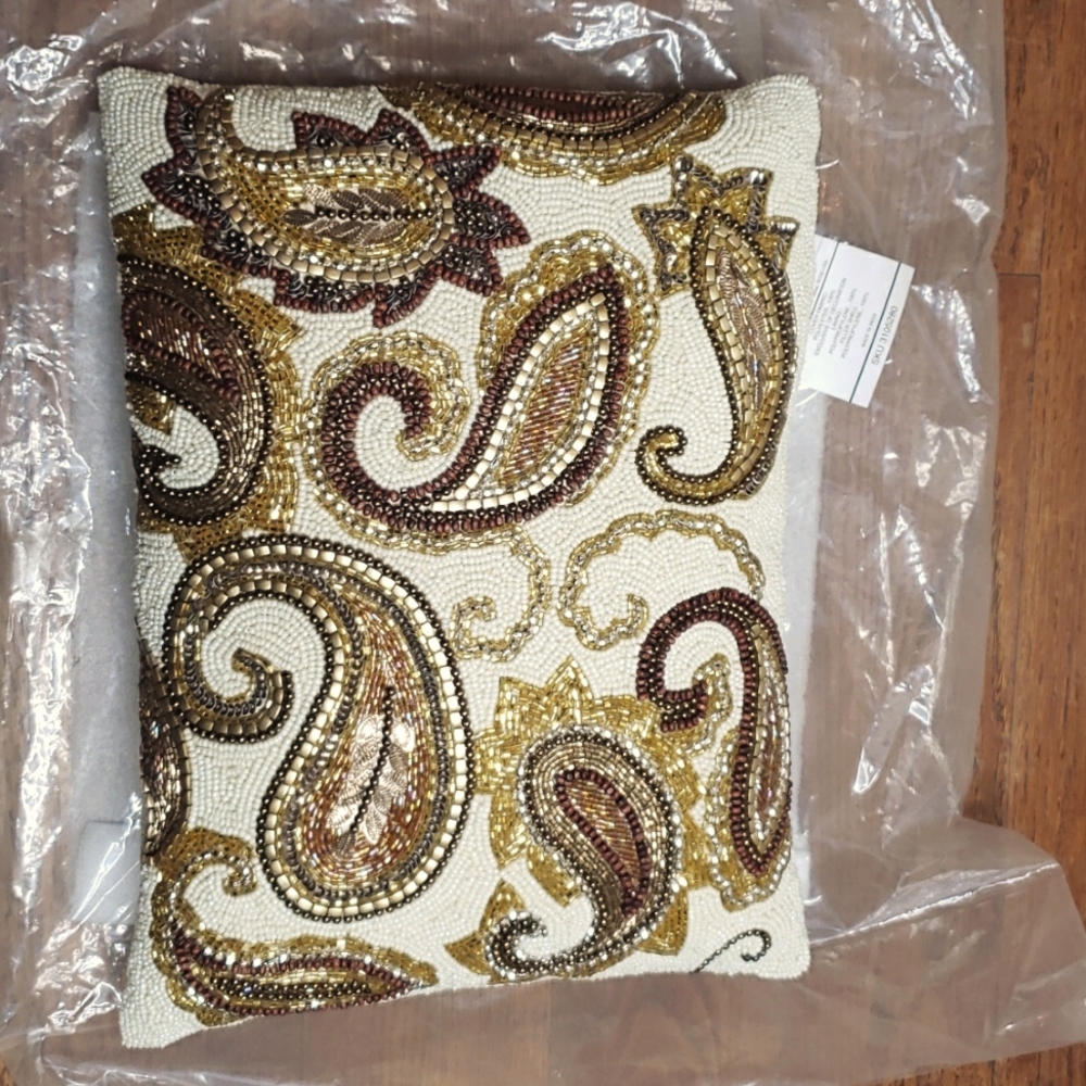 NEW PIER1 DECORATIVE PILLOW